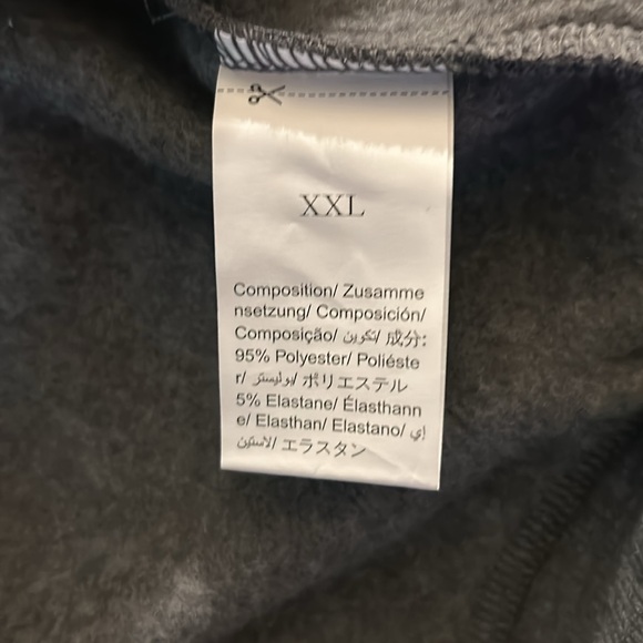 NWOT - Bettlity Letter Print Sweat Shirt - Picture 5 of 5
